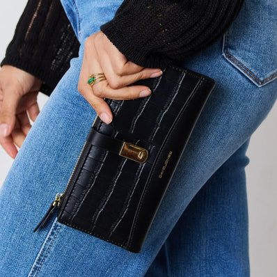 dc70ee06-55e2-42d3-969c-3c19cd292112-Max